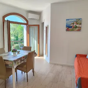 https://la-palma-apt-peschiera.hotelinveneto.com